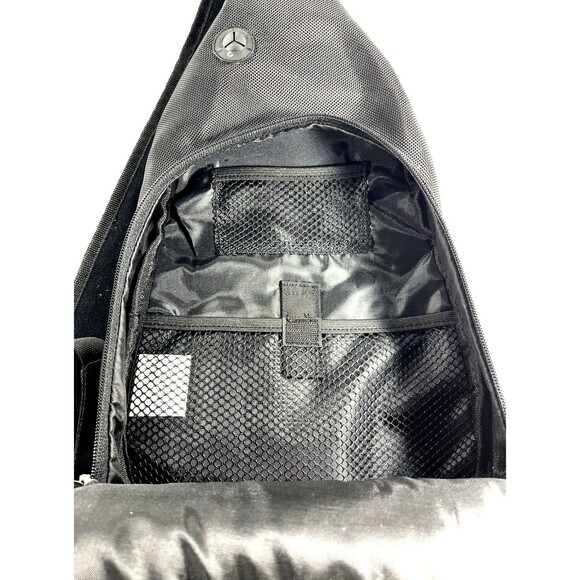 Nintendo Wii Sling Shoulder Bag Backpack Carrying Case - Picture 7 of 8